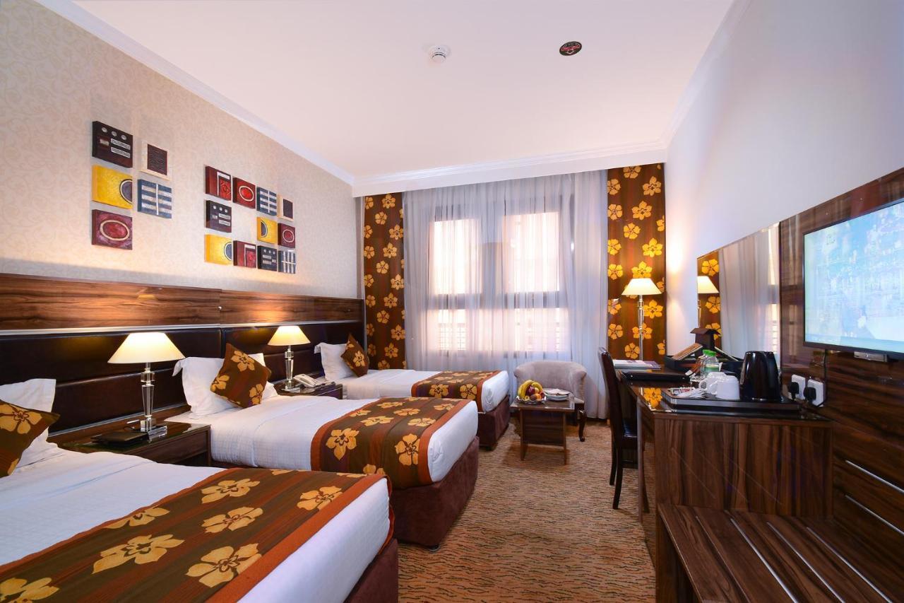 Al Ansar Golden Tulip Hotel Medina Bagian luar foto