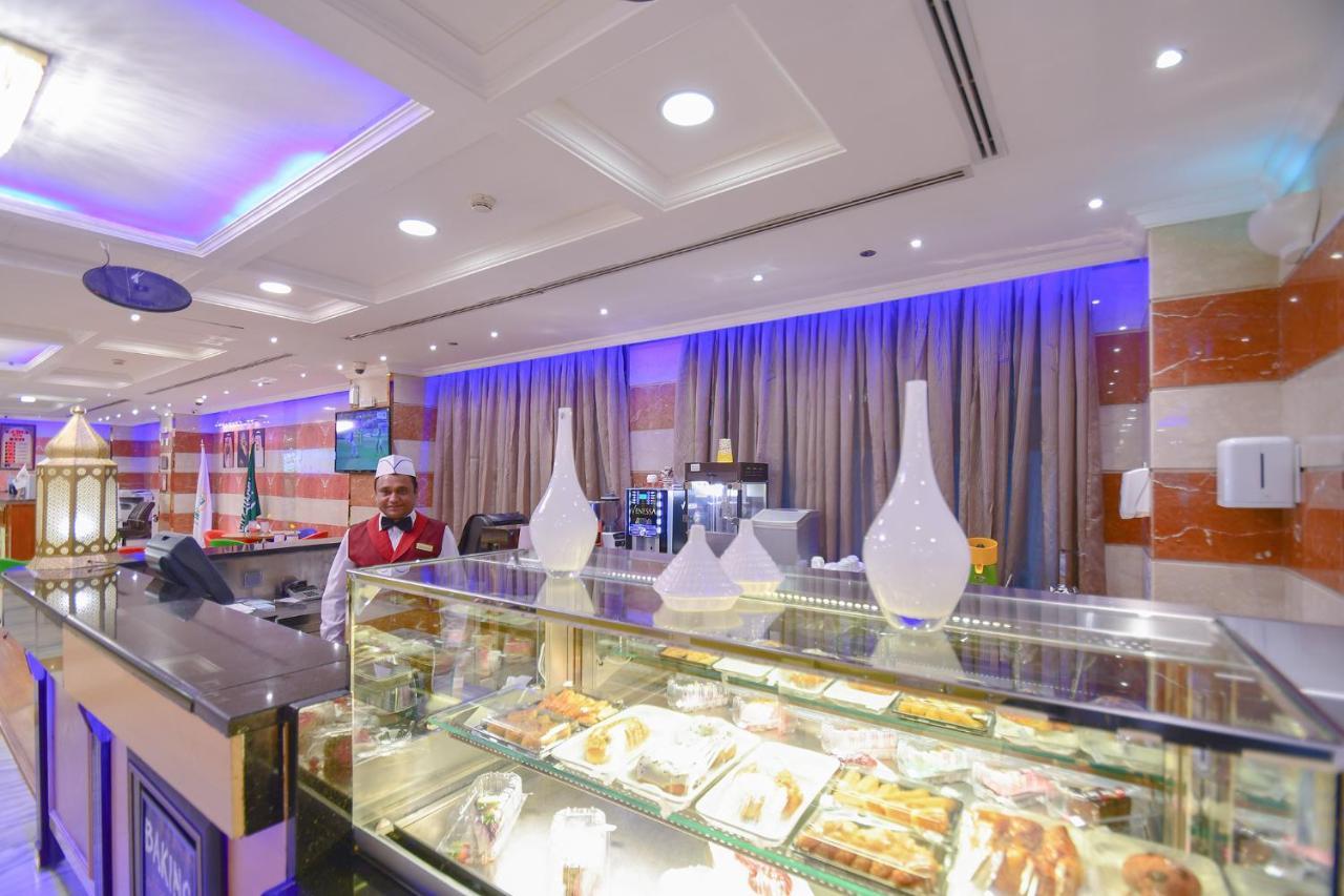 Al Ansar Golden Tulip Hotel Medina Bagian luar foto